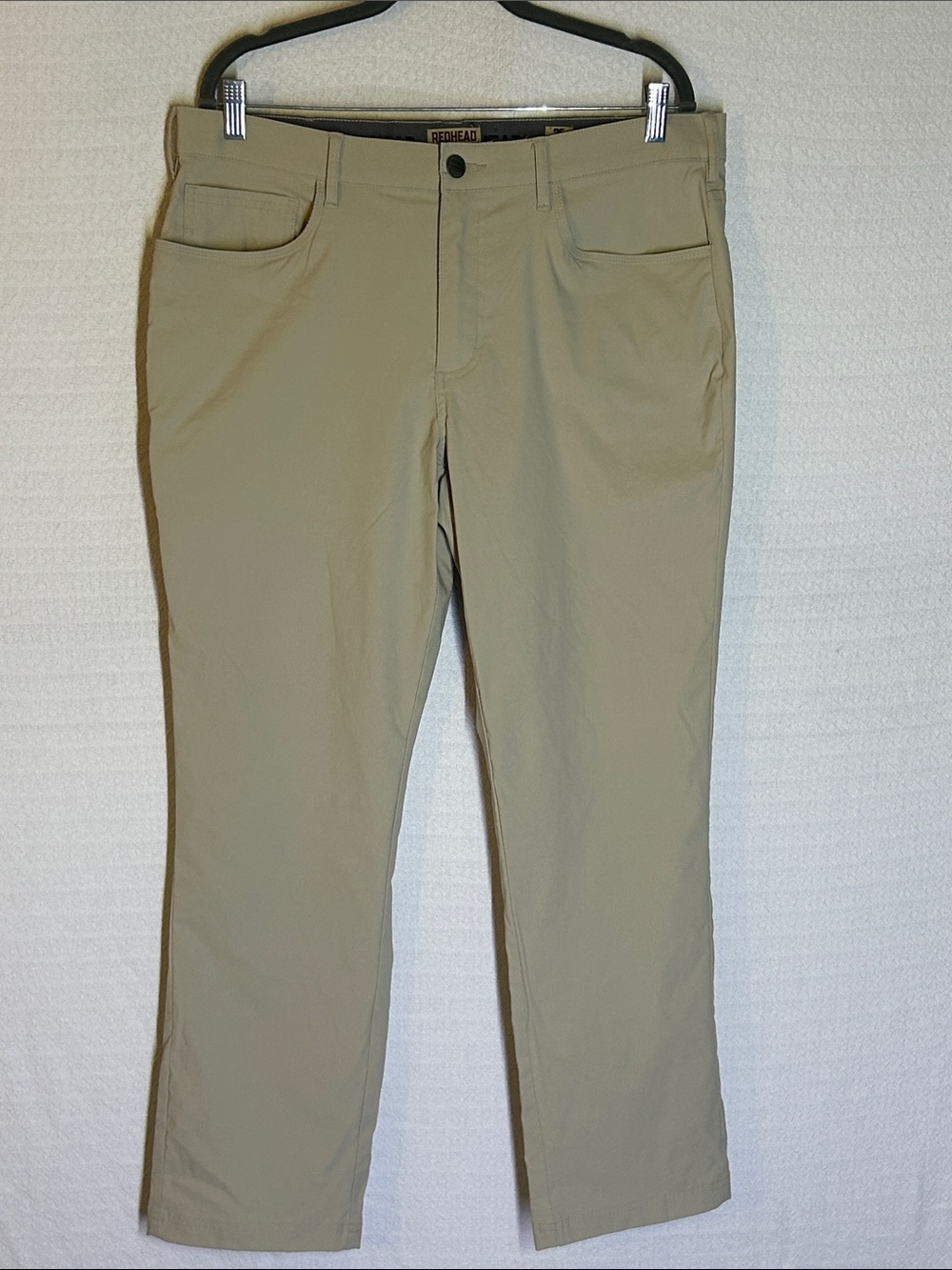 RedHead Men's Tan Chino Pants